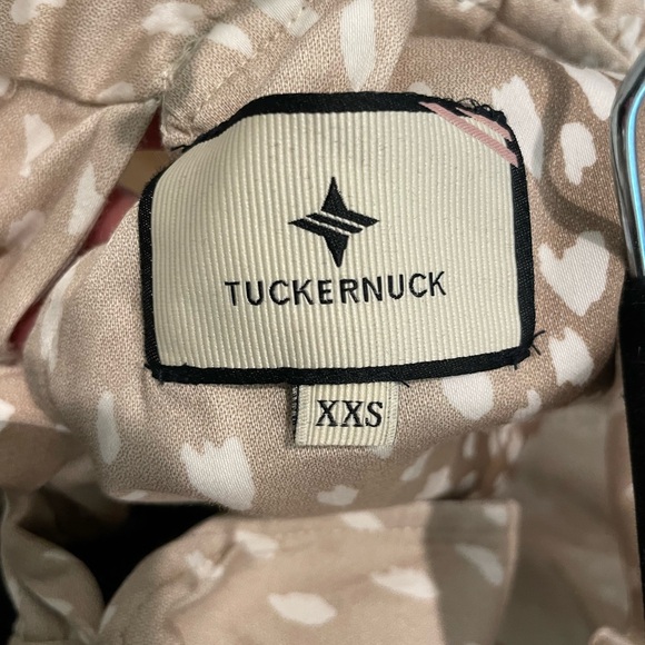 Tuckernuck Cream Ruffled Sleeveless Blouse - Picture 5 of 7